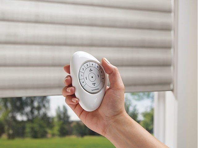 Hunter Douglas Dealer Image